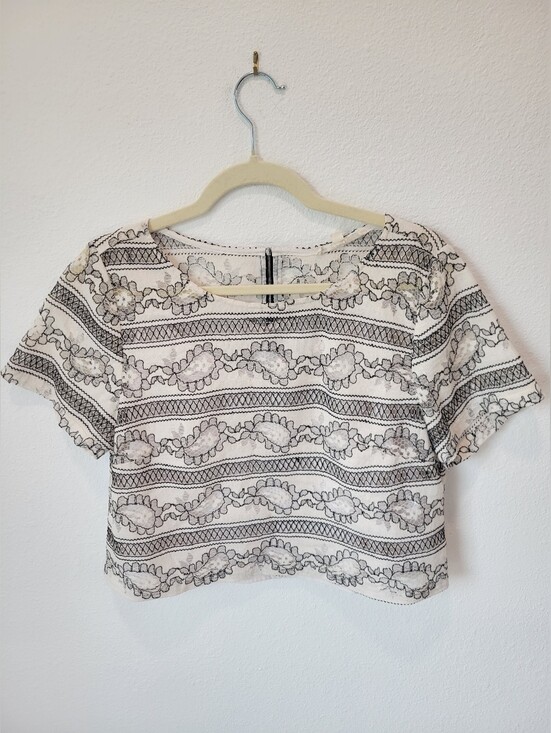 Relished Tops - Relished Open Knit Lace Crop Blouse Womens XL White Black Monochrome Top
